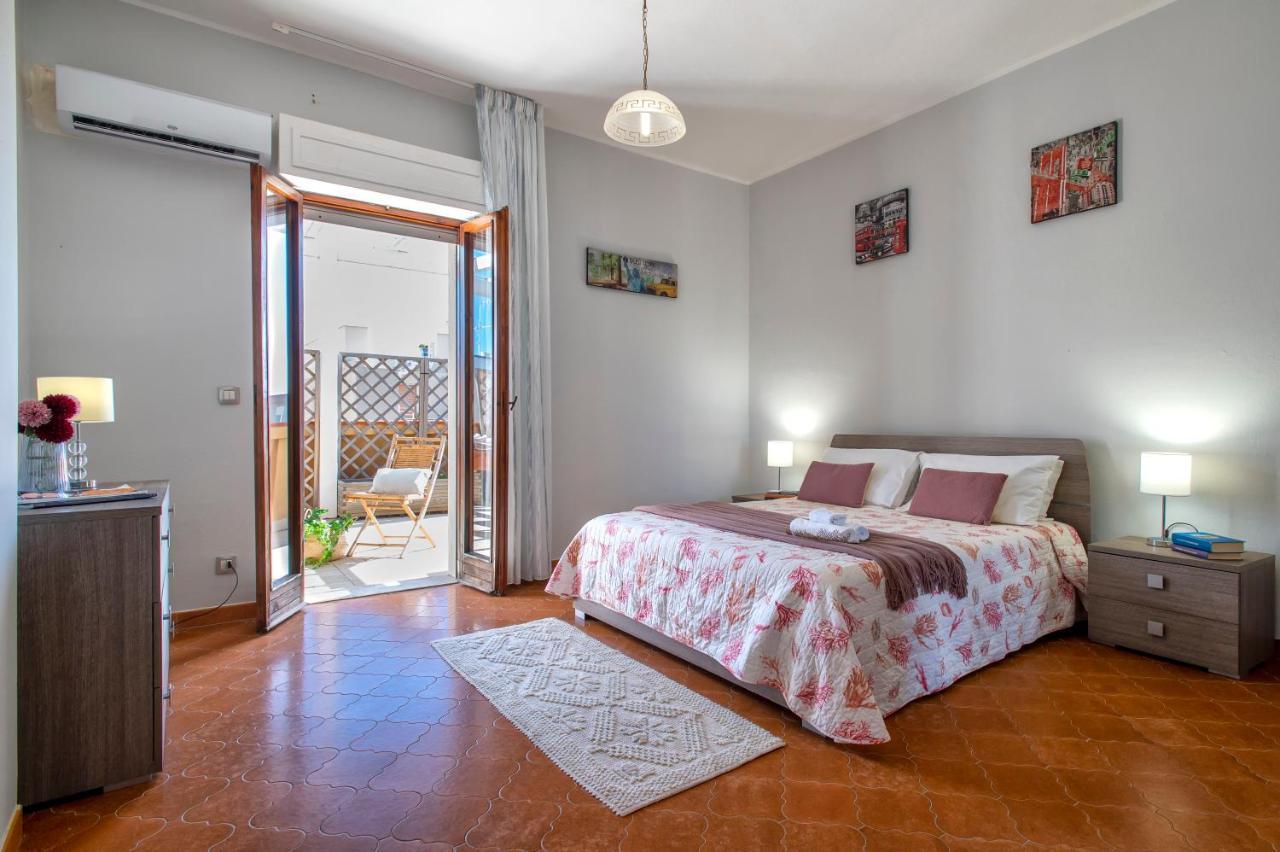 Apartmán Lungomare Garibaldi - Attico A Due Passi Dal Mare Alghero Exteriér fotografie
