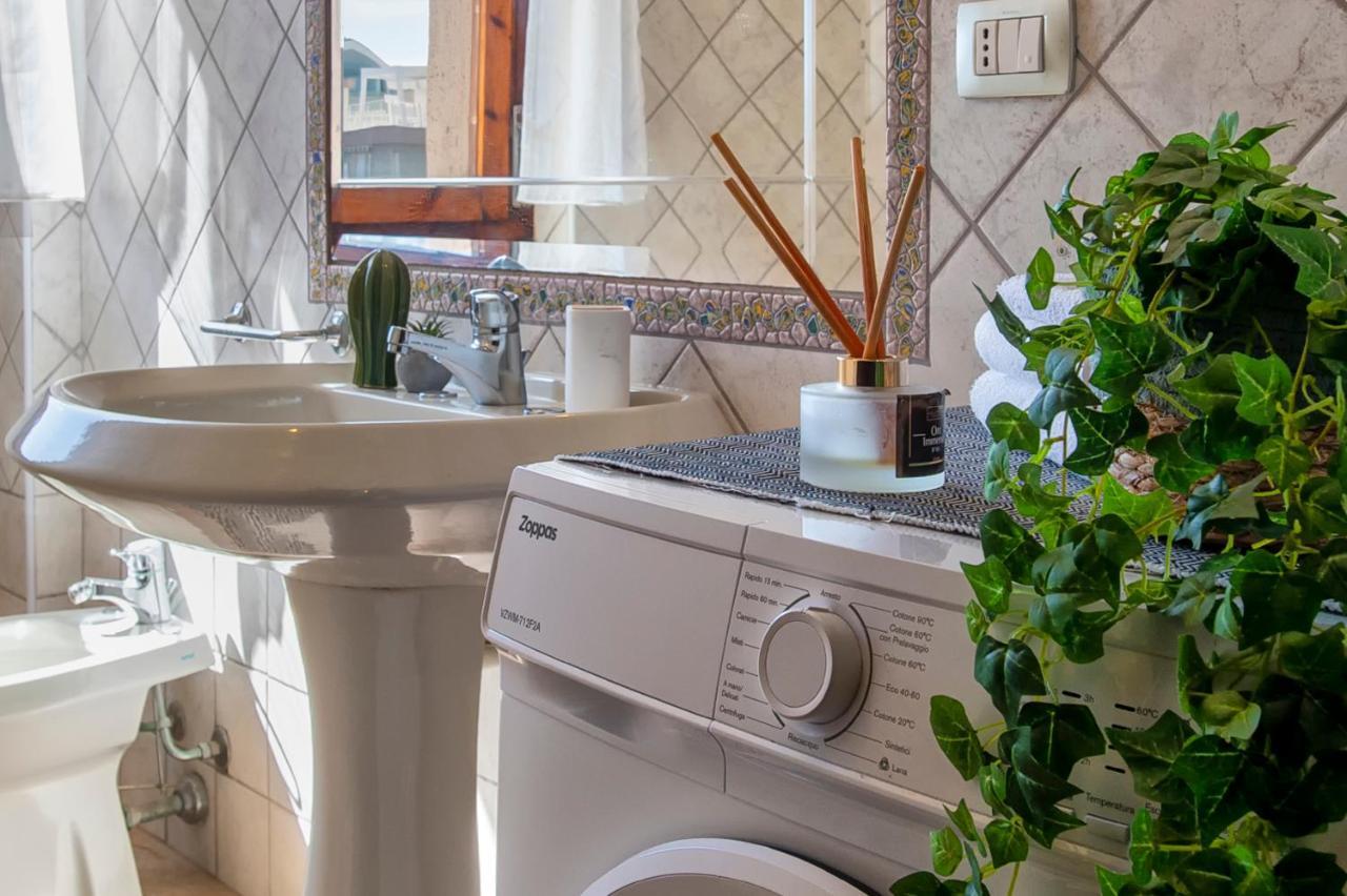 Apartmán Lungomare Garibaldi - Attico A Due Passi Dal Mare Alghero Exteriér fotografie
