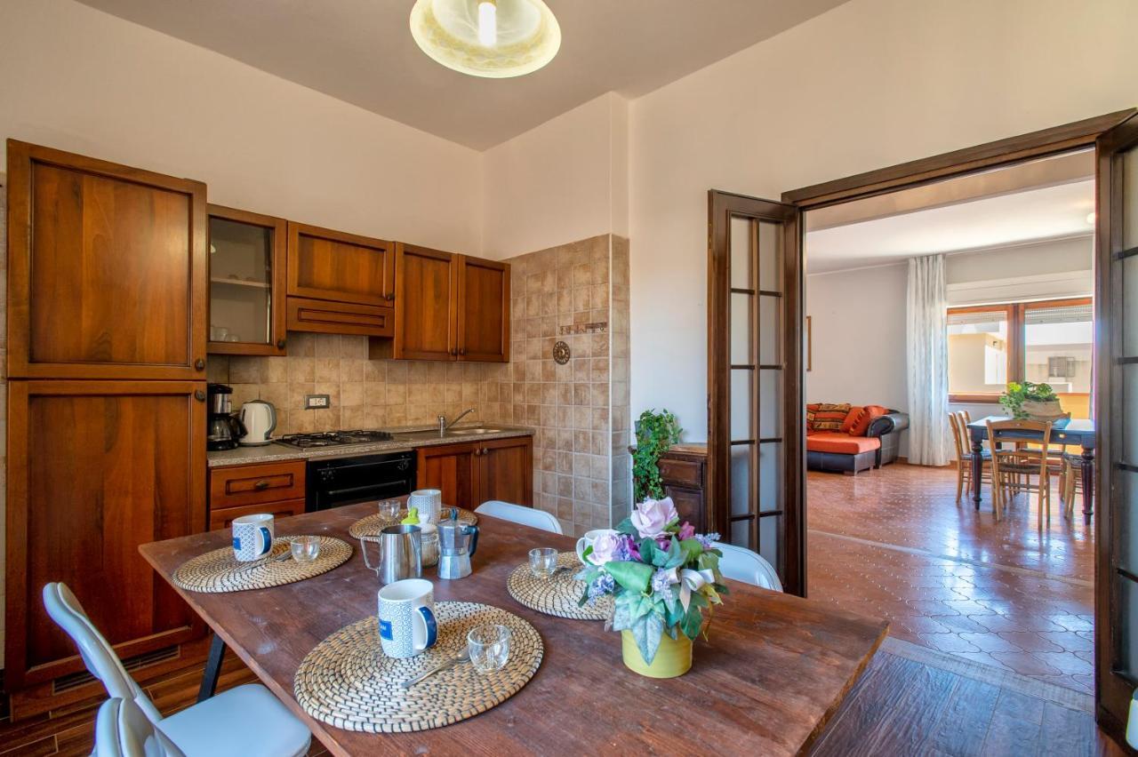 Apartmán Lungomare Garibaldi - Attico A Due Passi Dal Mare Alghero Exteriér fotografie
